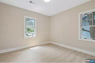 34 Emerald Street, Hackensack, NJ 07601 - Photo 18
