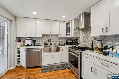 342 Lincoln Avenue, Elmwood Park, NJ 07407 - Photo 14