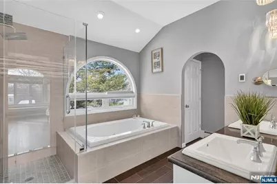 90 Birchwood Terrace, Wayne, NJ 07470 - Photo 34