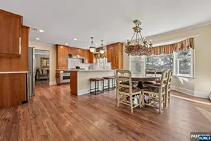 910 Huron Rd, Franklin Lakes, NJ 07417 - Photo 8