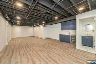 7 Shaw Court, Fairfield, NJ 07004 - Photo 32