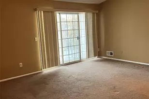 611 Lilac Ln, Mahwah, NJ 07430 - Photo 4