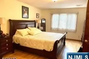 6 Chamberlain Ave, Little Ferry, NJ 07643 - Photo 6