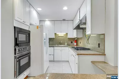 1225 River Road 2B #2B, Edgewater, NJ 07020 - Photo 14