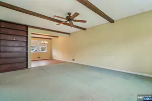 295 Georgian Dr, Paramus, NJ 07652 - Photo 14