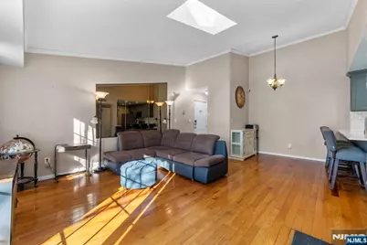 753 Summer 3D #3D, Newark, NJ 07104 - Photo 4