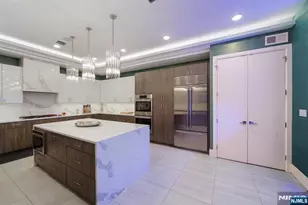 606 Undercliff Ave 1, Edgewater, NJ 07020 - Photo 2