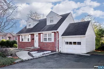 31 Madison Avenue, Demarest, NJ 07627 - Photo 1