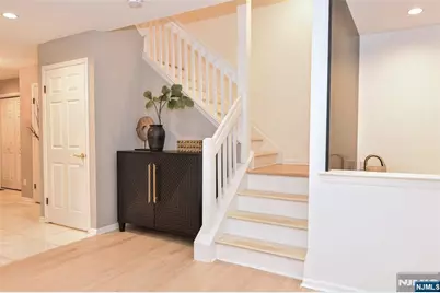 272 Belmont Place 272 #272, Mahwah, NJ 07430 - Photo 8