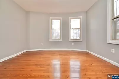 151 Vermont Avenue, Newark, NJ 07106 - Photo 10