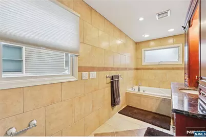 50 Highgate Terrace, Bergenfield, NJ 07621 - Photo 32