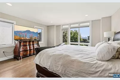 746 Undercliff Avenue B #B, Edgewater, NJ 07020 - Photo 18