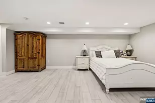 746 Undercliff Ave B, Edgewater, NJ 07020 - Photo 38