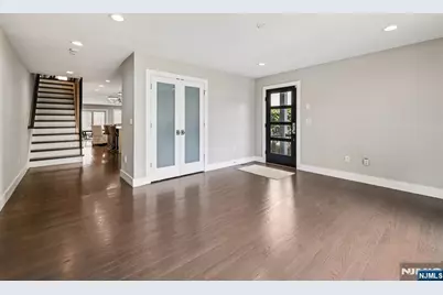 746 Undercliff Avenue B #B, Edgewater, NJ 07020 - Photo 6