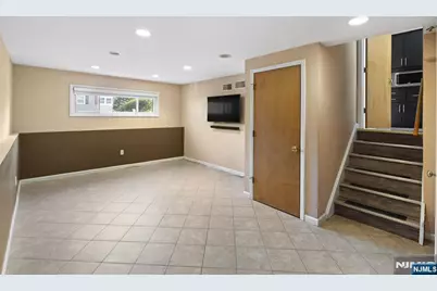 1774 Rensselaer Road, Teaneck Township, NJ 07666 - Photo 14