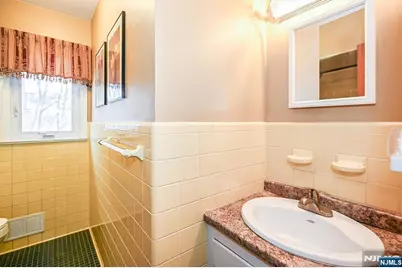 45 Indian Road, Wayne, NJ 07470 - Photo 20