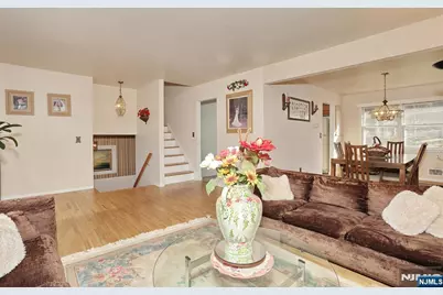 18 Schirra Drive, Wanaque, NJ 07465 - Photo 8