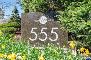 555 North 19W, Fort Lee, NJ 07024 - Photo 14