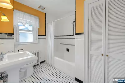 208 W Passaic Avenue, Bloomfield, NJ 07003 - Photo 14