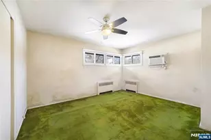 14 Lakeview Dr, Emerson, NJ 07630 - Photo 10