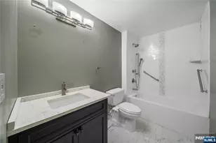 770 Anderson Ave 14Q, Cliffside Park, NJ 07010 - Photo 32