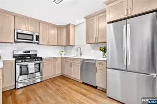 404 Green Mountain Rd, Mahwah, NJ 07430 - Photo 18