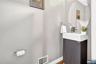 404 Green Mountain Rd, Mahwah, NJ 07430 - Photo 10