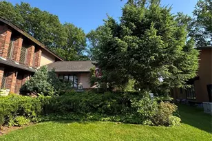 77 MacArthur Dr, Clifton, NJ 07013 - Photo 4