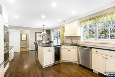 44 Blueberry Drive, Woodcliff Lake, NJ 07677 - Photo 12