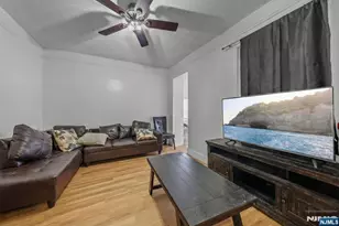 1025 Rivington St, Roselle, NJ 07203 - Photo 6