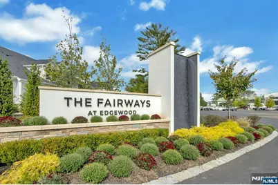 31 St Andrews Circle, River Vale Township, NJ 07675 - Photo 2