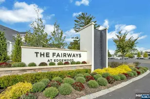 31 St Andrews Cir, River Vale Township, NJ 07675 - Photo 2