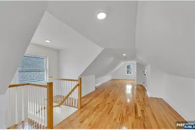372 Rutherford Boulevard, Clifton, NJ 07014 - Photo 18
