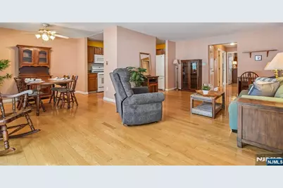 17 Chanda Court B017 #B017, Clifton, NJ 07012 - Photo 6