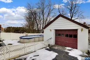 97 Long Hill Dr, Clifton, NJ 07013 - Photo 22