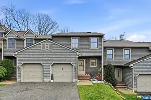 12 Mountain Ridge Rd, Bloomingdale, NJ 07403 - Photo 2