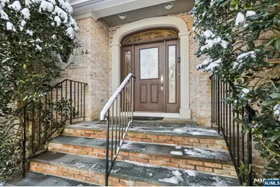 84 Walsh Drive, Mahwah, NJ 07430 - Photo 2