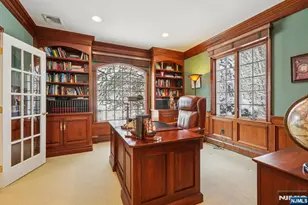 84 Walsh Dr, Mahwah, NJ 07430 - Photo 10
