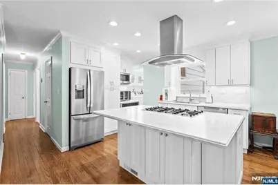 23 Lindy Place, Old Tappan, NJ 07675 - Photo 8