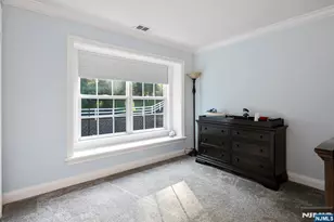 1034 Castle Rd, Mahwah, NJ 07430 - Photo 16