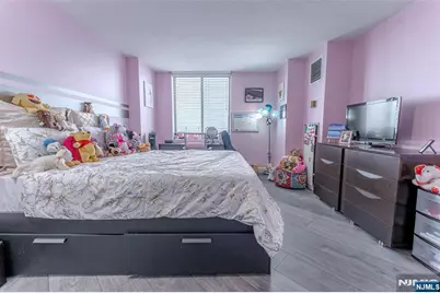 806 Harmon Cove Tower 806 #806, Secaucus, NJ 07094 - Photo 34