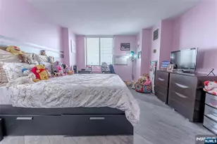 806 Harmon Cove Tower 806, Secaucus, NJ 07094 - Photo 34