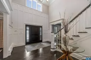 11 Aldbury Dr, Upper Saddle River, NJ 07458 - Photo 2