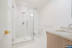 9 Vela Way, Edgewater, NJ 07020 - Photo 26