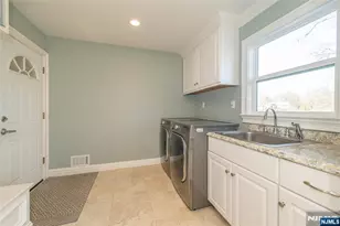 34 Templar Way, Parsippany, NJ 07054 - Photo 18