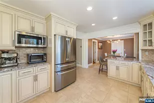 34 Templar Way, Parsippany, NJ 07054 - Photo 8