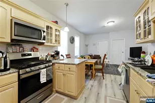 592 Broad St, Carlstadt, NJ 07072 - Photo 8