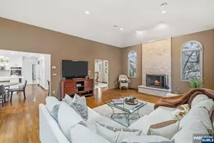 117 Van Riper Ln, Woodcliff Lake, NJ 07677 - Photo 6