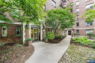 100 E Palisade Ave B22, Englewood, NJ 07631 - Photo 1