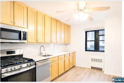 208 Anderson 7Sg #7SG, Hackensack, NJ 07601 - Photo 6